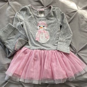 Girls size 4 snowman pink tutu top with grey leggings